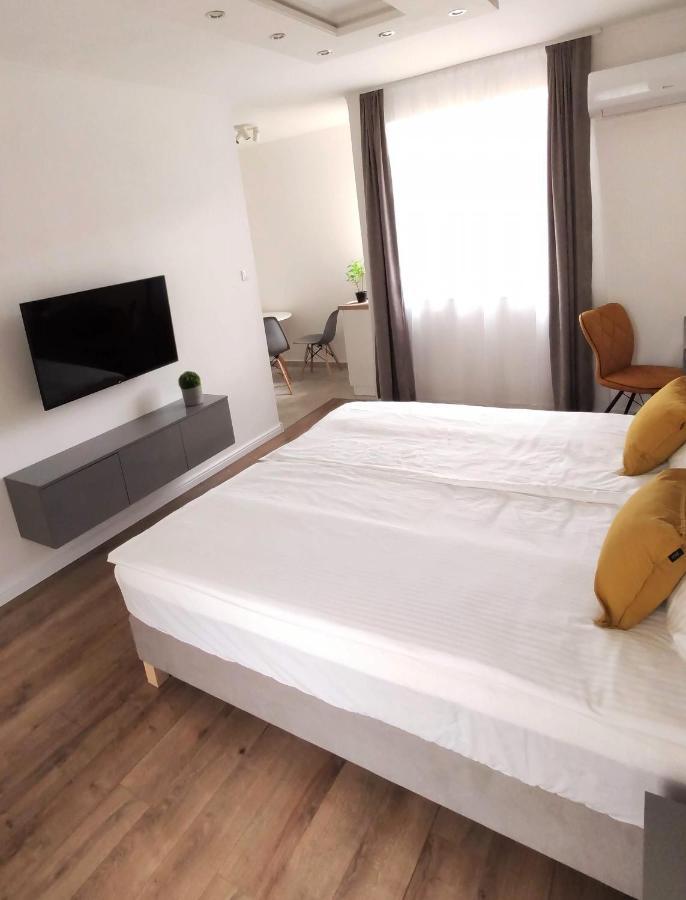 Helena Studio Apartman Siofok Exterior photo
